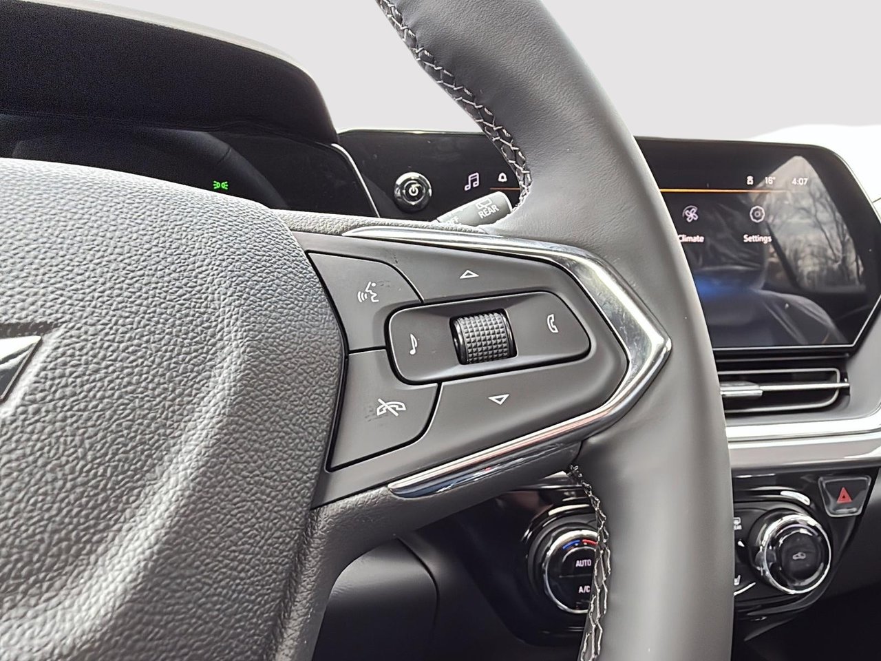 Chevrolet Trax ACTIV 2026-12