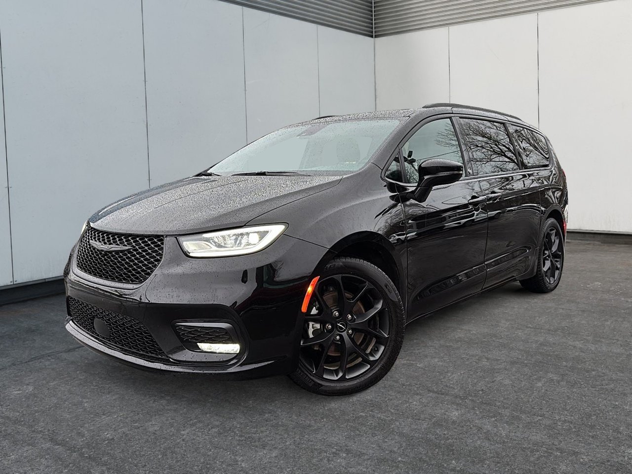 2024 Chrysler Pacifica Touring L FWD