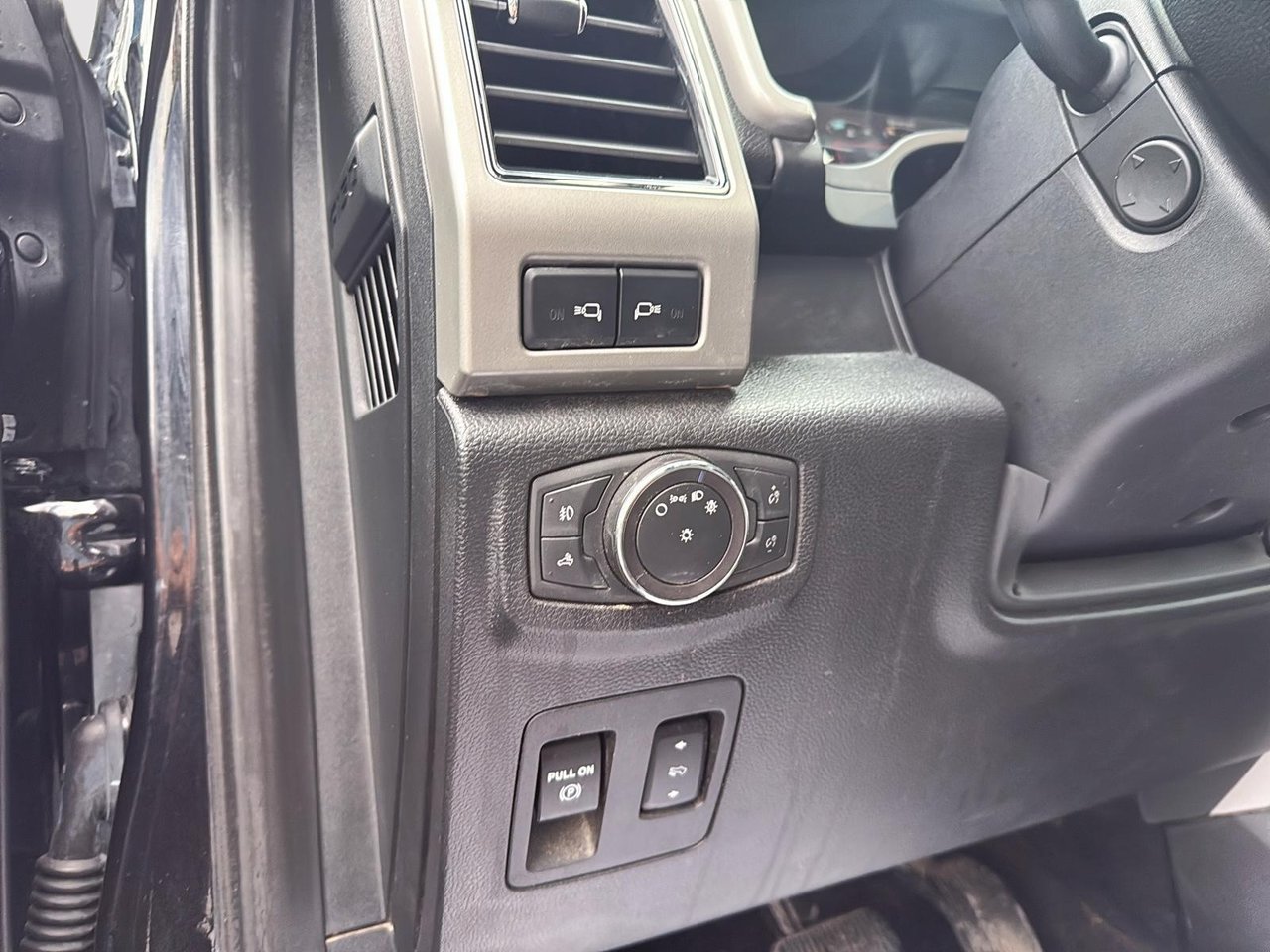2019 Ford F-150-11