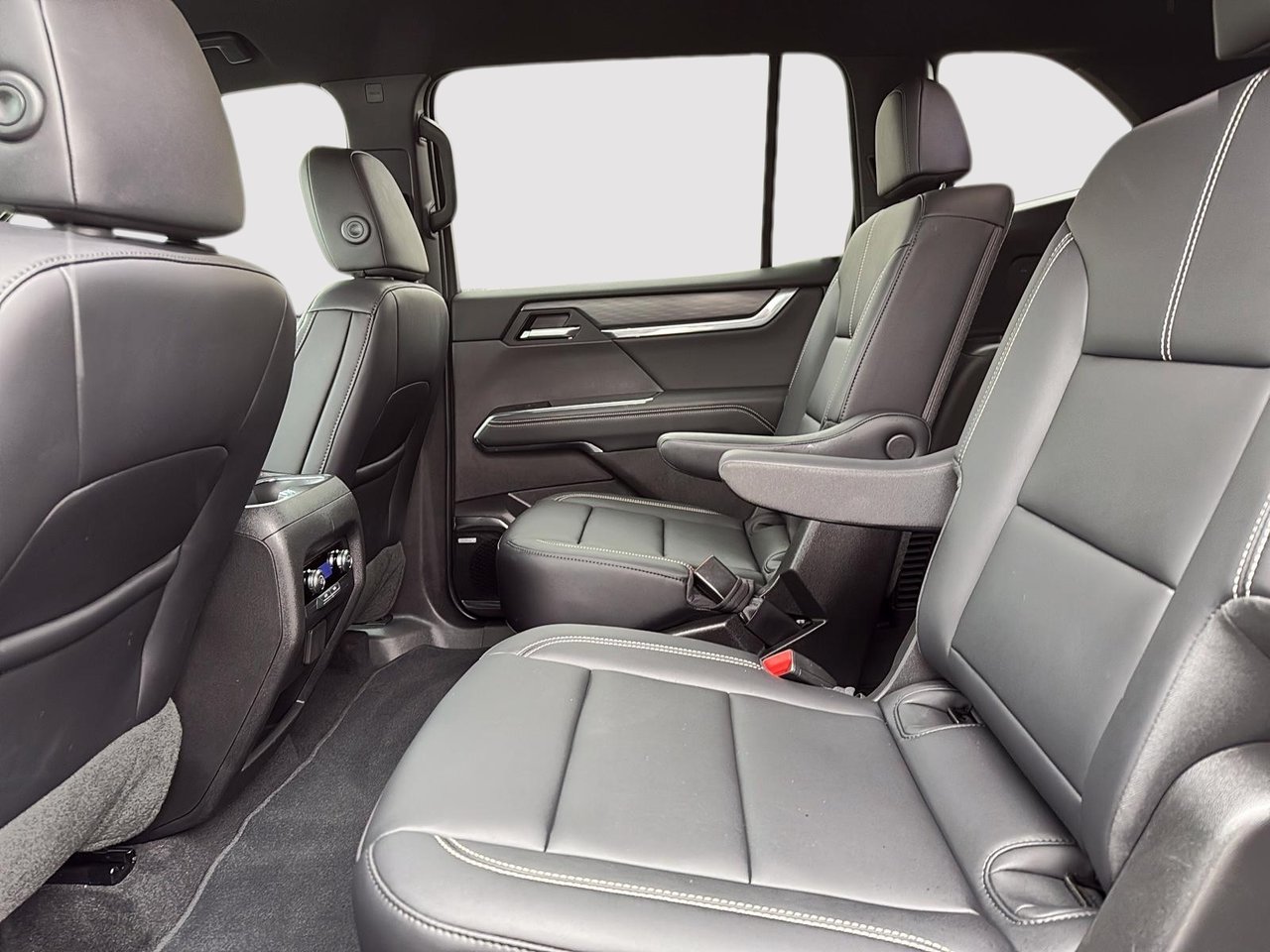 2025 GMC Acadia Elevation-9