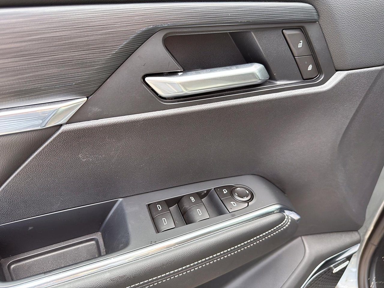 2026 GMC Acadia ELEVATION-10