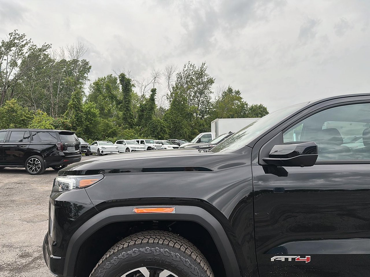 GMC Canyon AT4 2026-5
