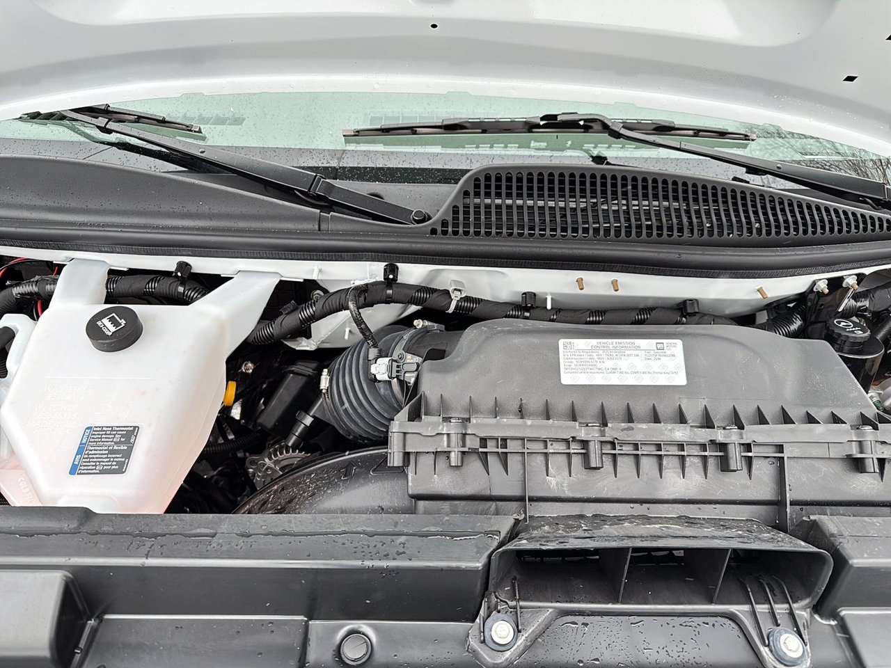 2025 GMC Savana Commercial Cutaway-7