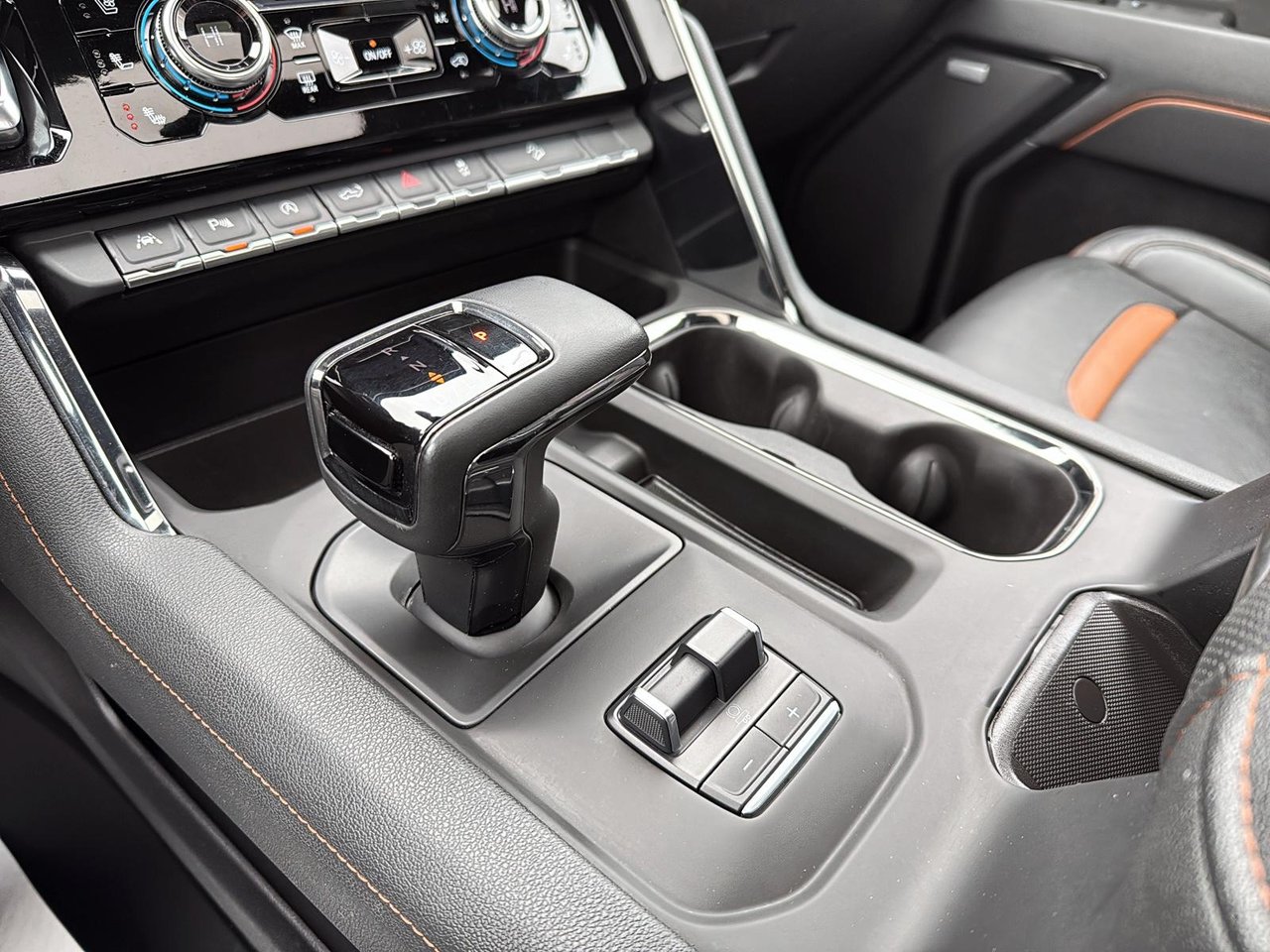 2023 GMC Sierra 1500 AT4-17