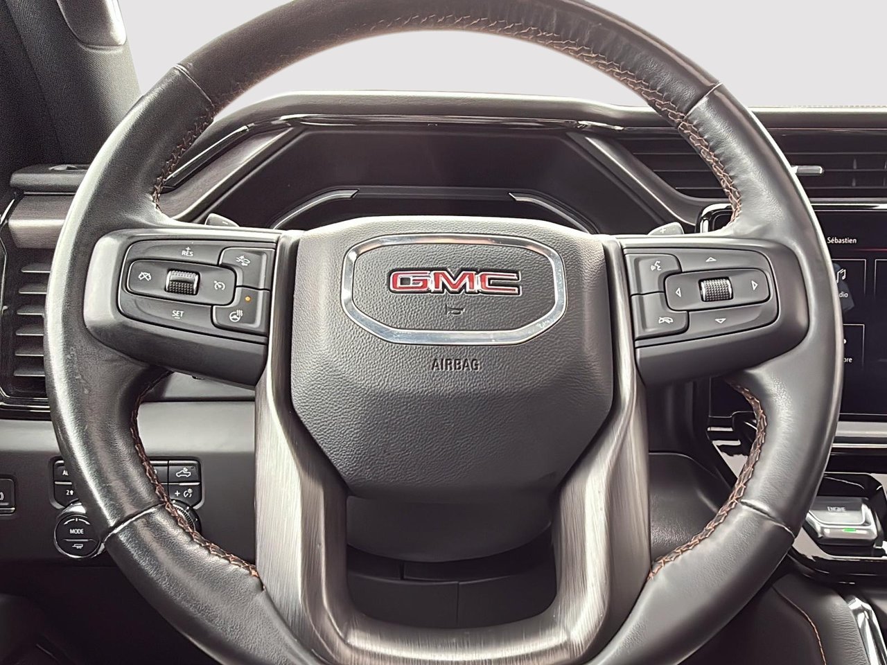 2023 GMC Sierra 1500 AT4-12