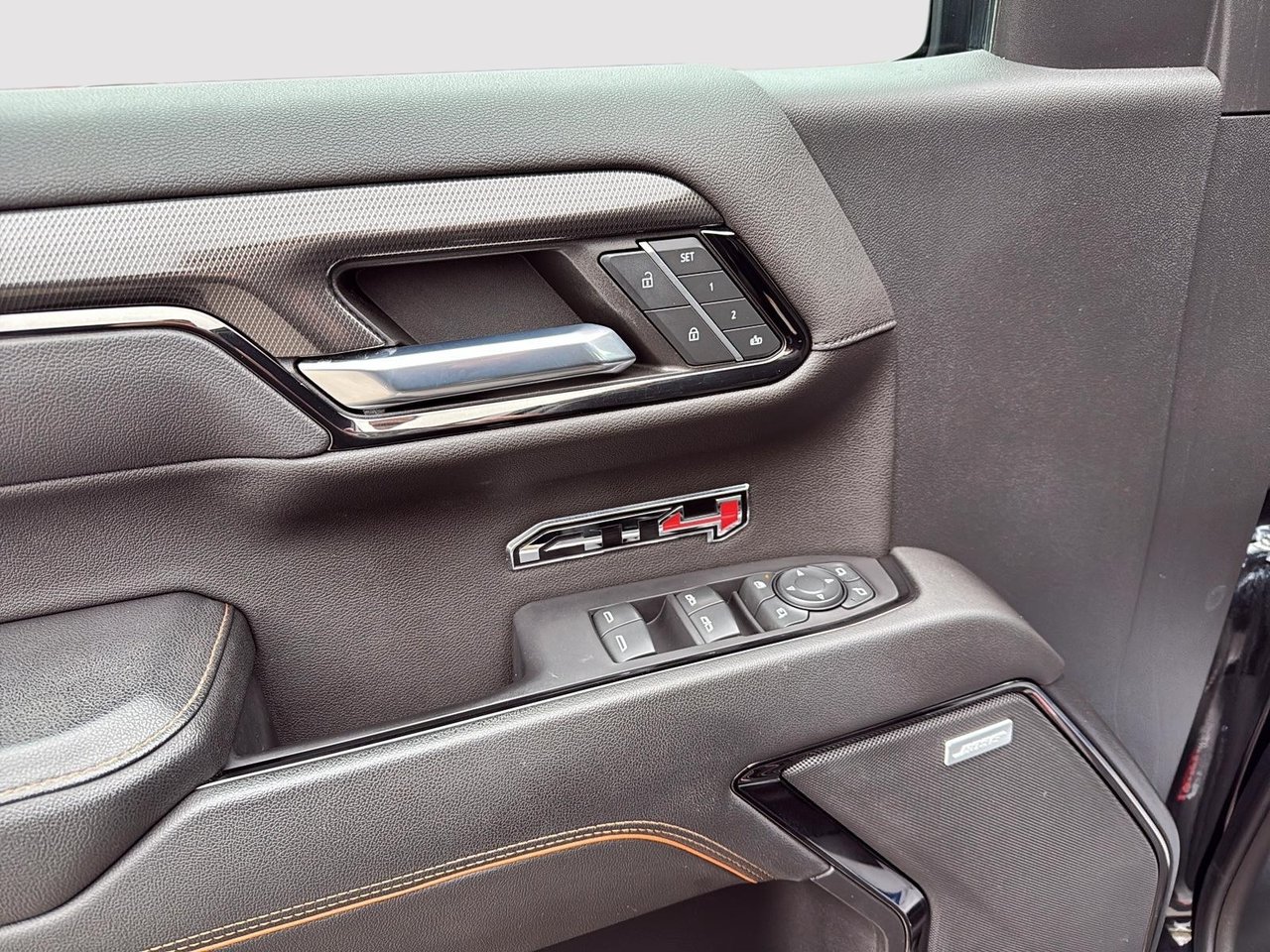 2023 GMC Sierra 1500 AT4-10