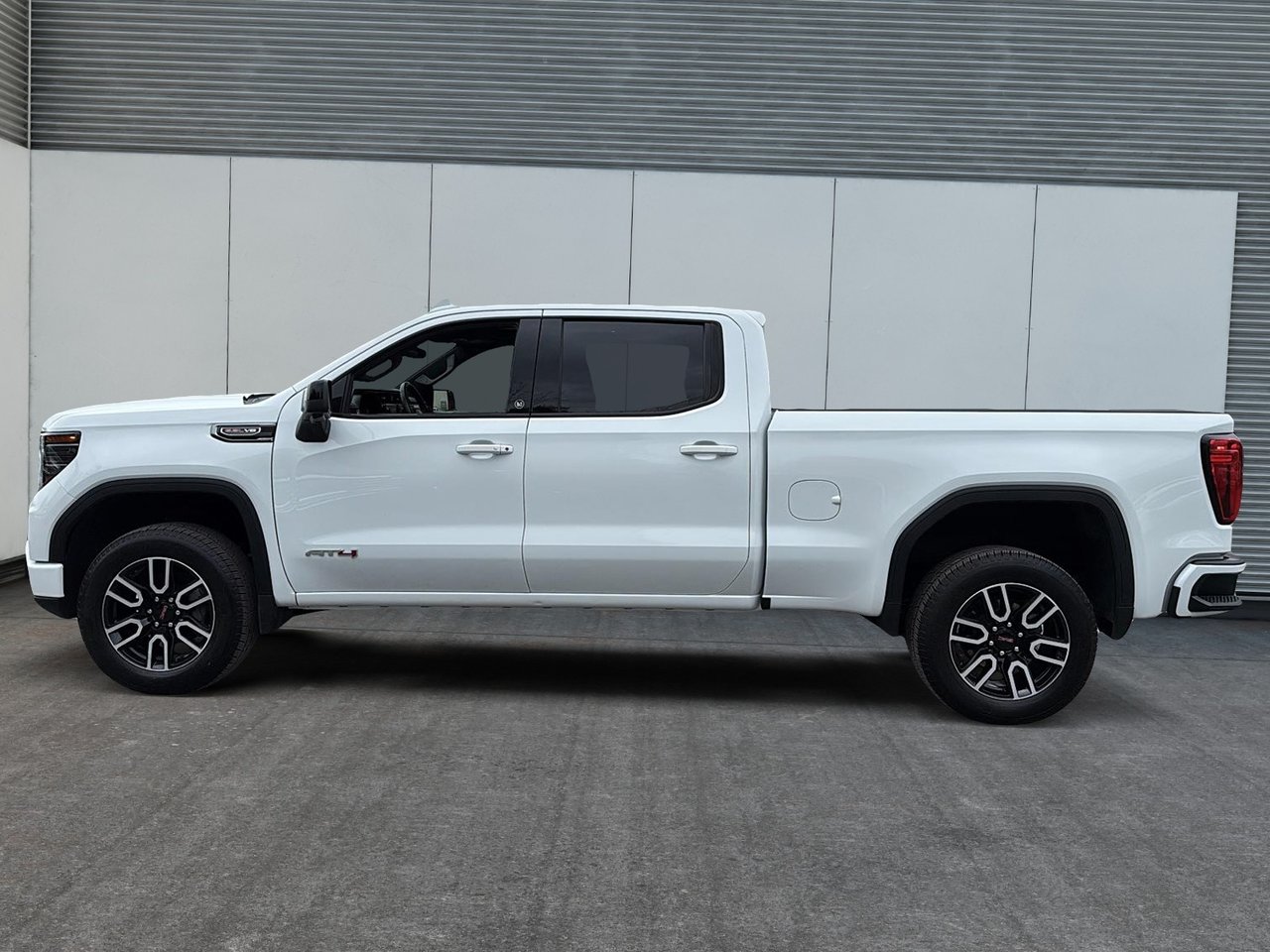 2025 GMC Sierra 1500 AT4-4