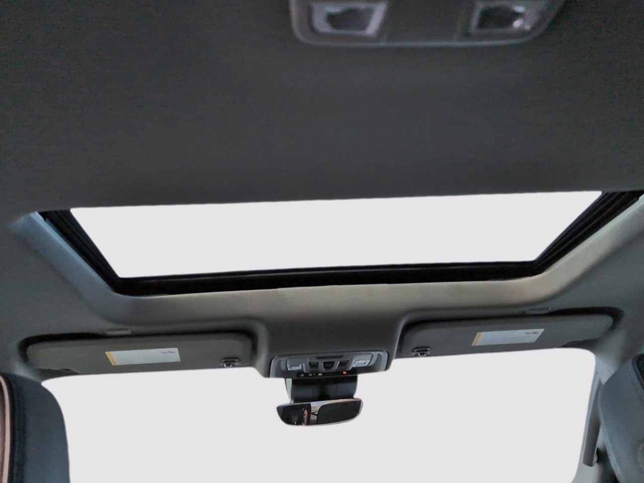 GMC Sierra 1500 DENALI 2026-17