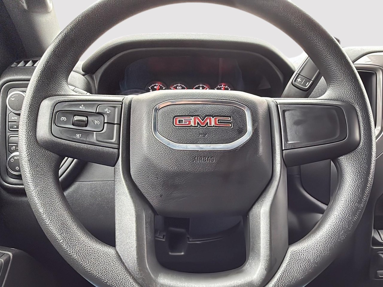 GMC Sierra 1500 PRO 2026-12