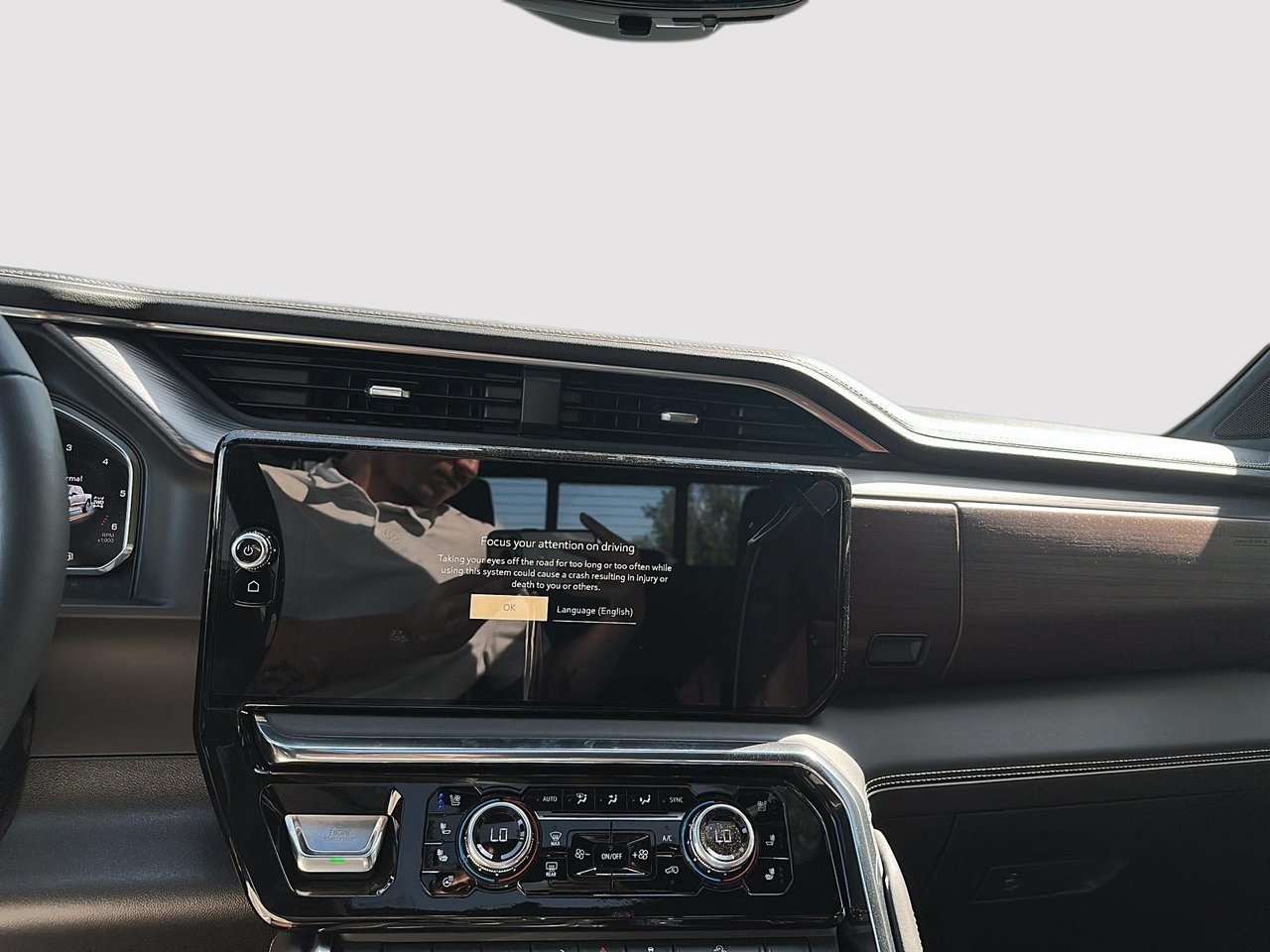 GMC Sierra 1500 DENALI ULTIMATE 2026-17