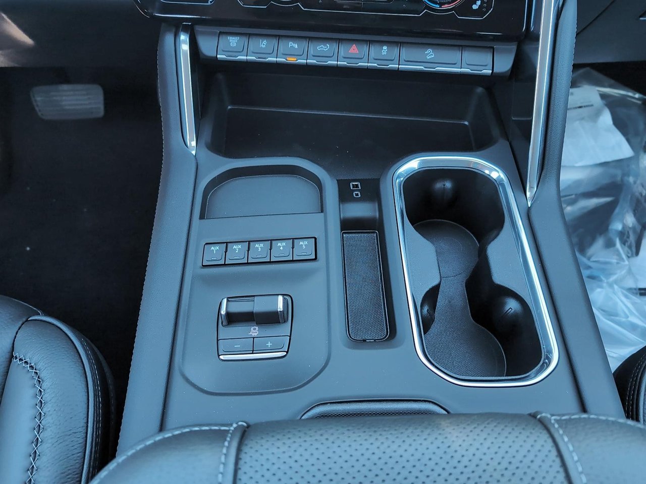 2025 GMC Sierra 2500 HD DENALI-11