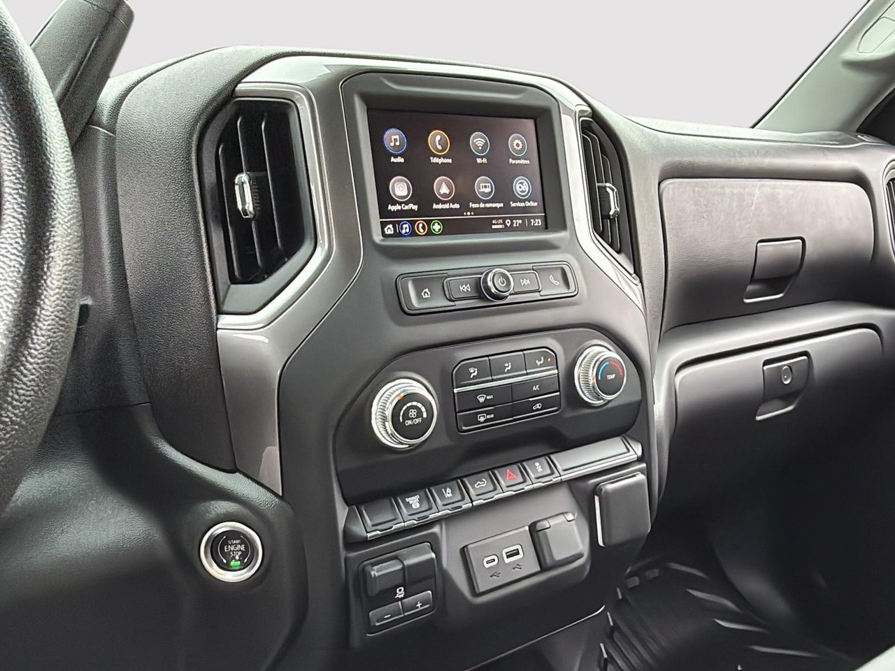 GMC Sierra 2500HD Pro 2024-15