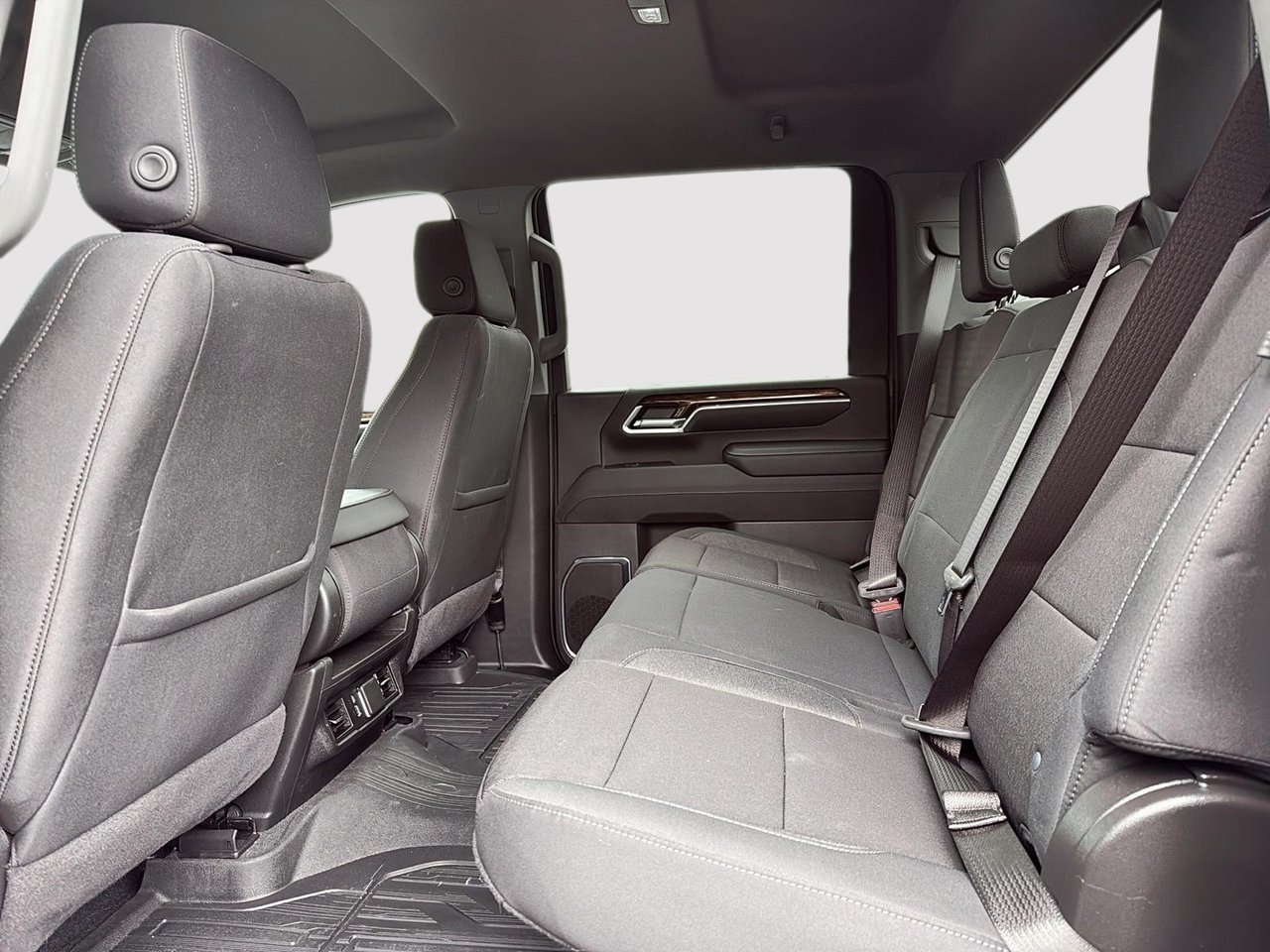 2025 GMC Sierra 3500HD SLE-8