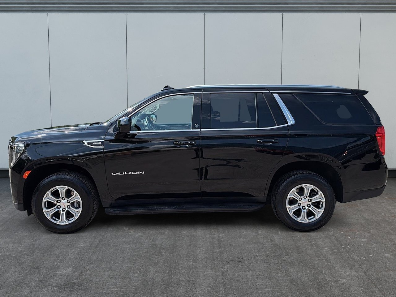2023 GMC Yukon SLE-4