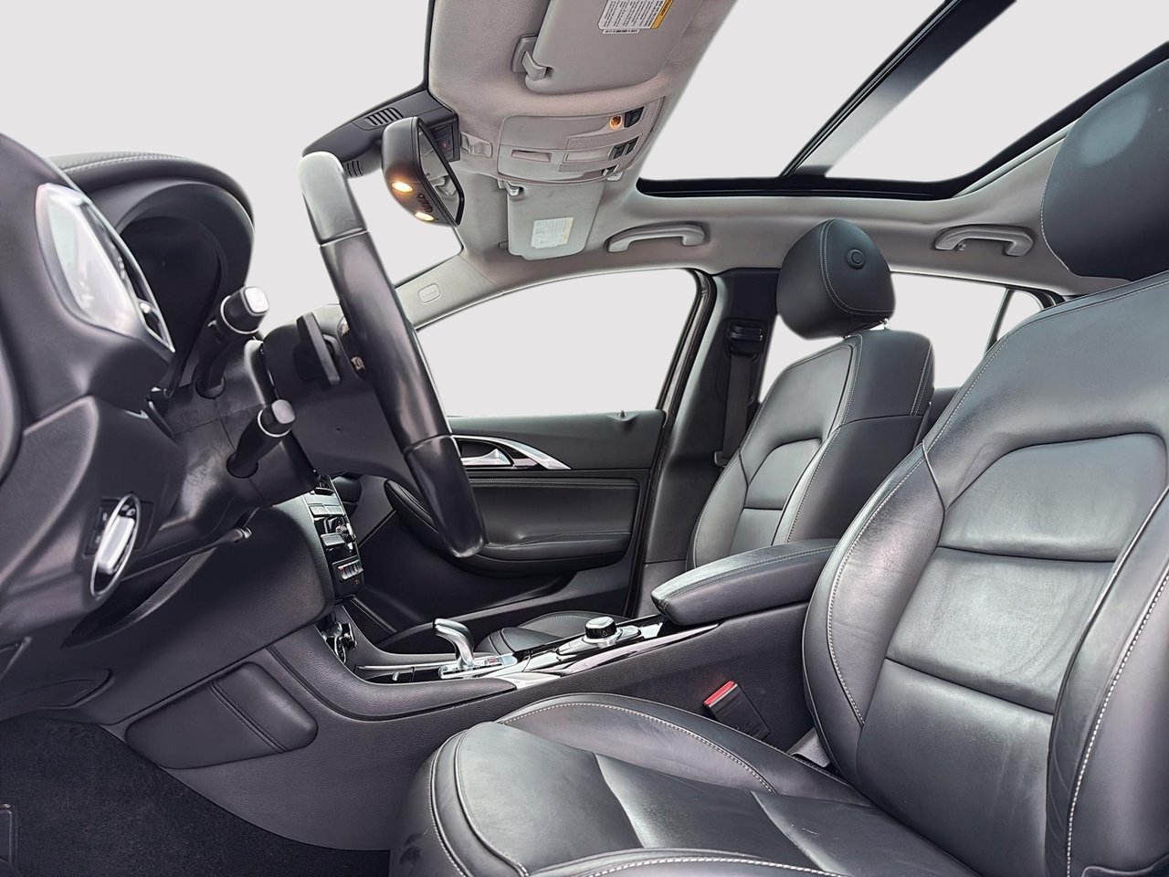 Infiniti QX30  2018-7