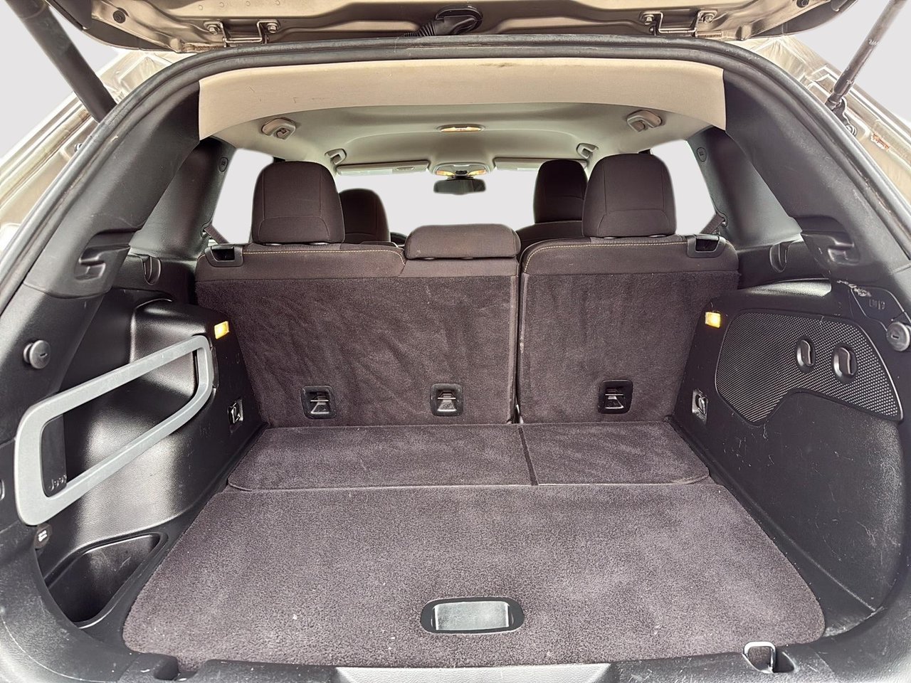 2016 Jeep Cherokee North-5