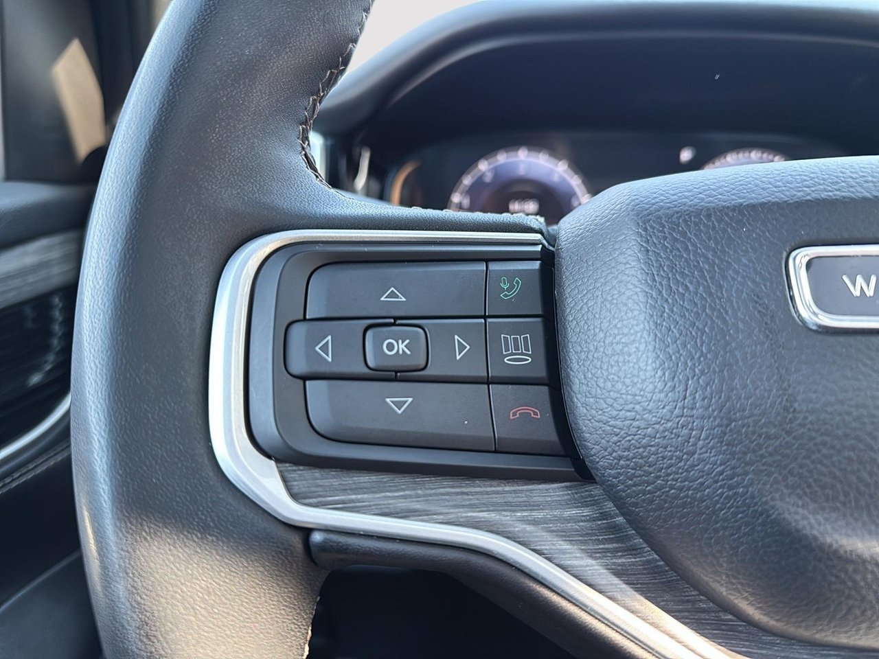 2023 Jeep Wagoneer L Series III-15