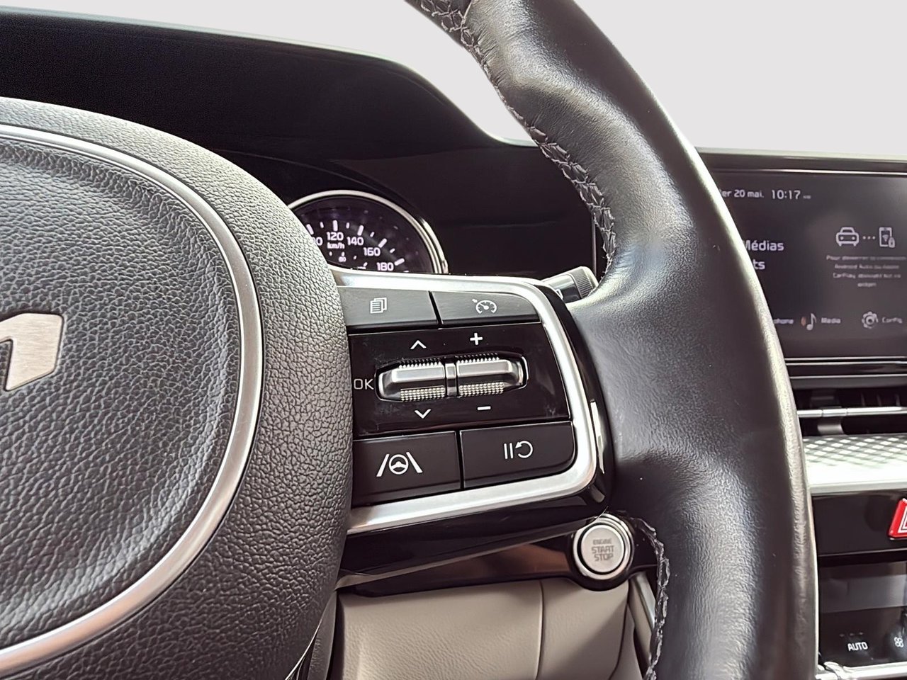 Kia Carnival LX 2023-16