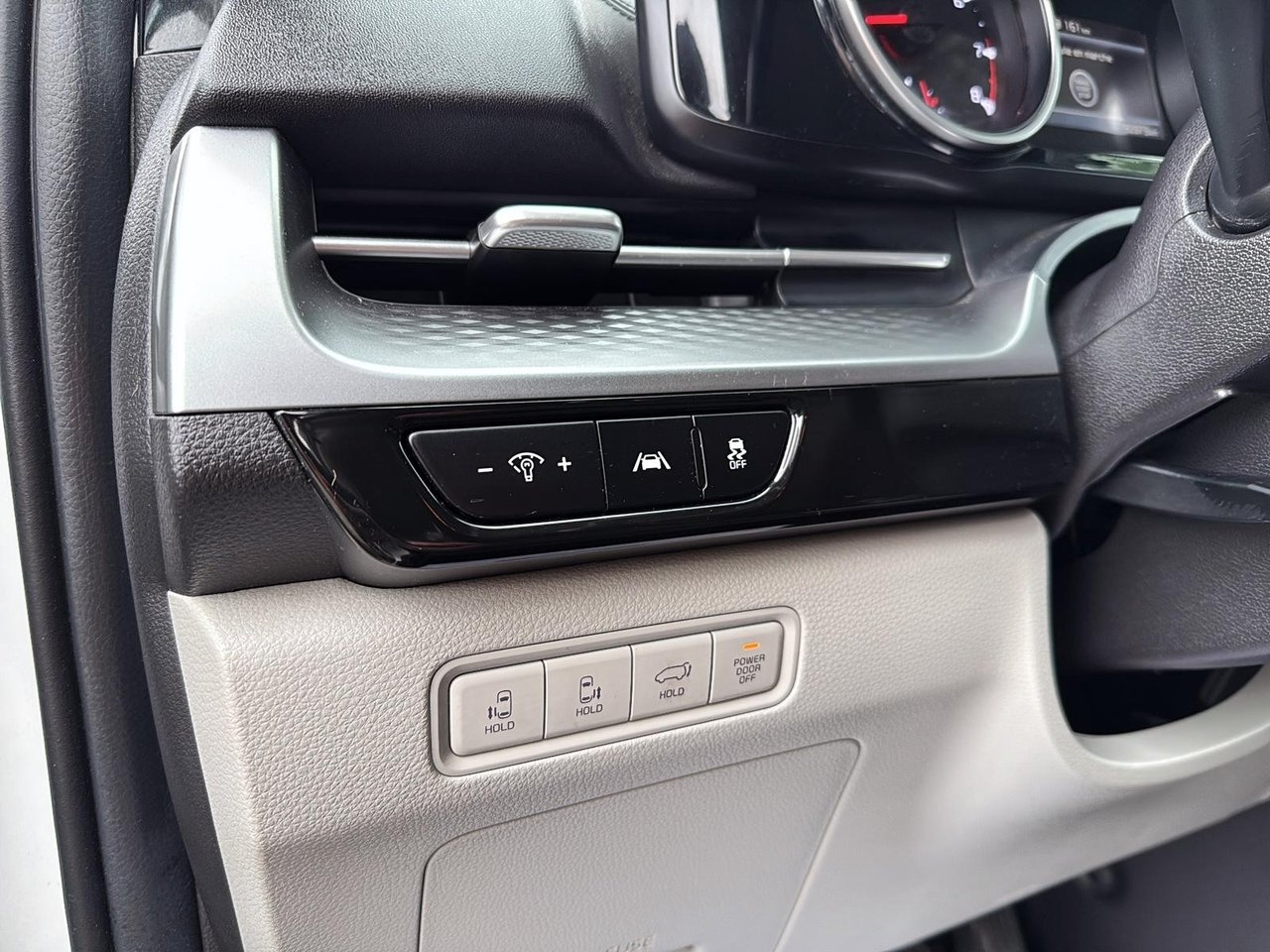 Kia Carnival  2023-11