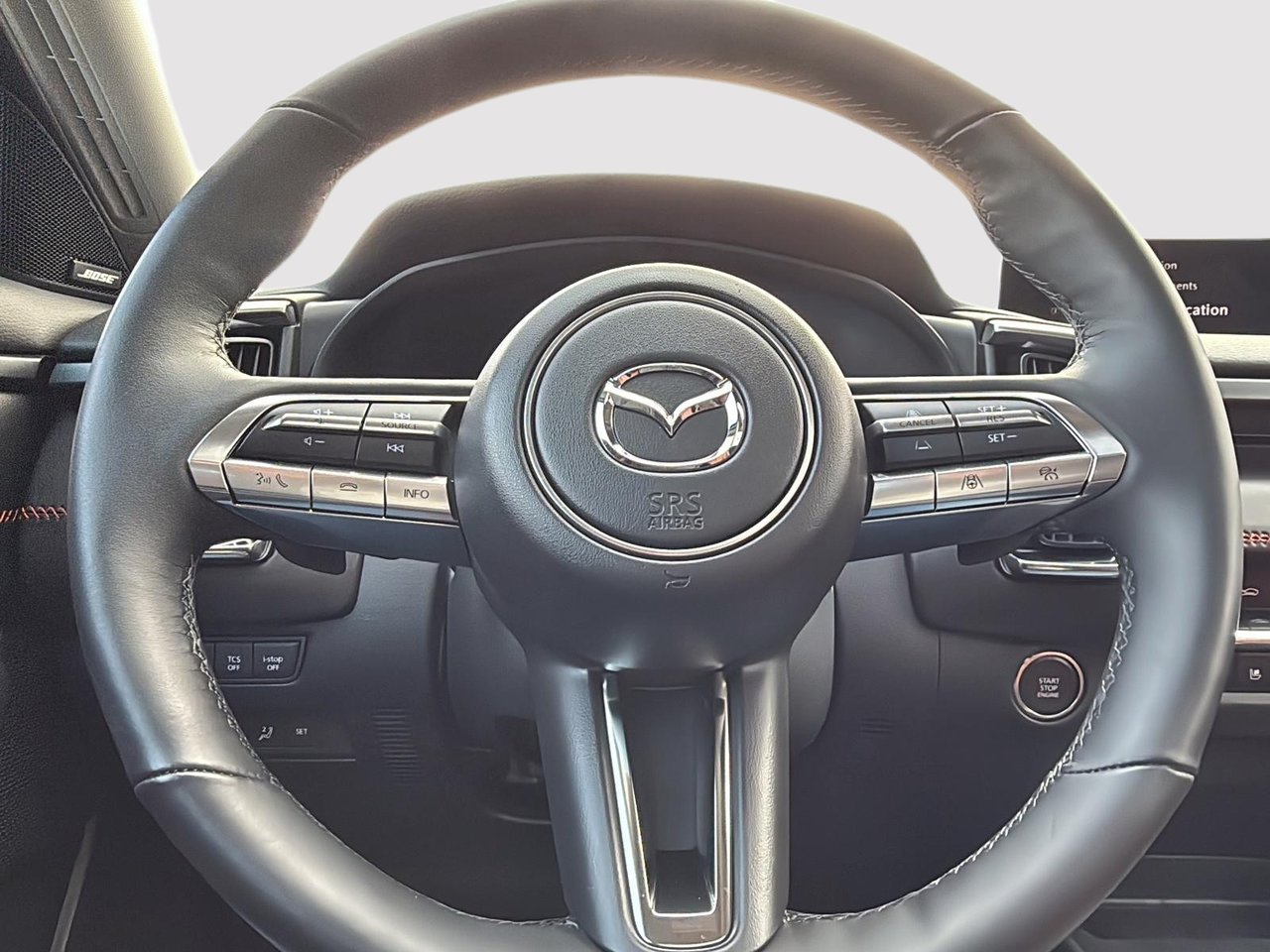 Mazda CX-50  2025-13