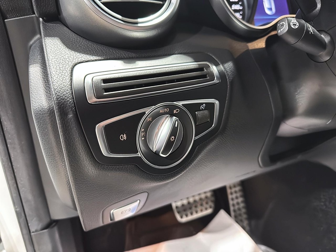 2020 Mercedes-Benz C-Class C 300-10