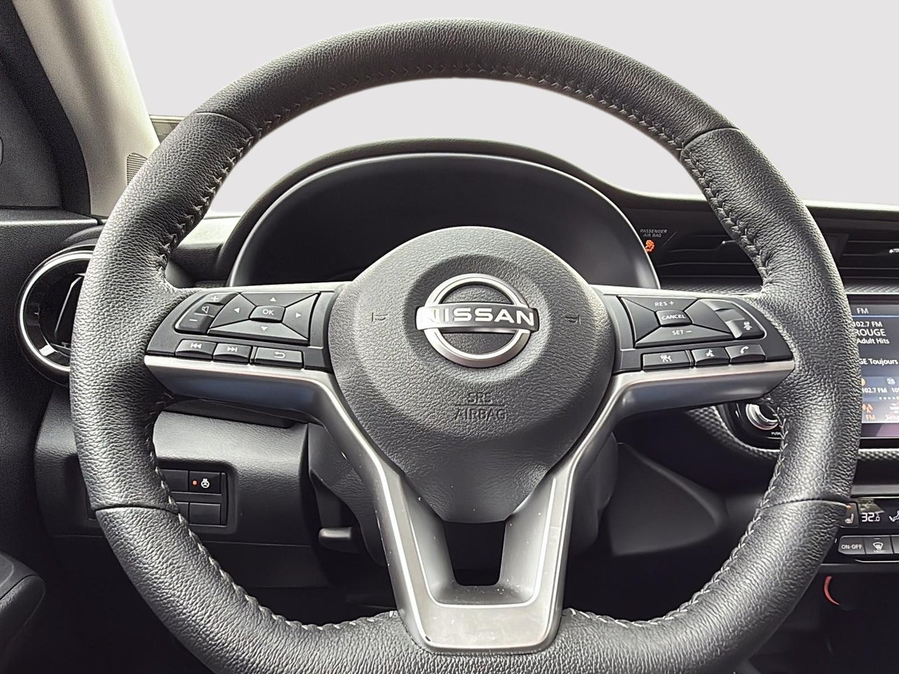 2025 Nissan Kicks Play SV-13