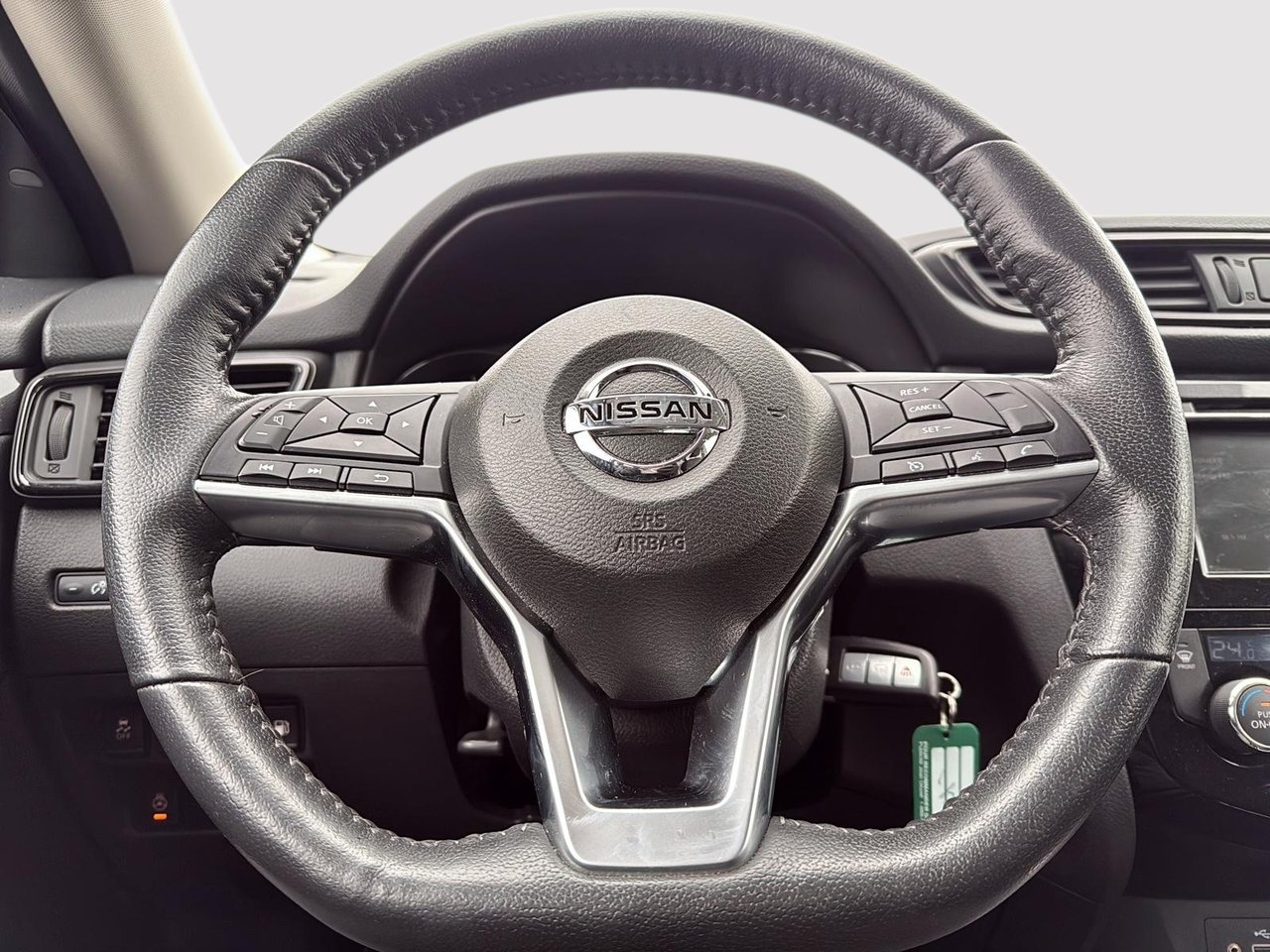 Nissan Rogue  2020-11