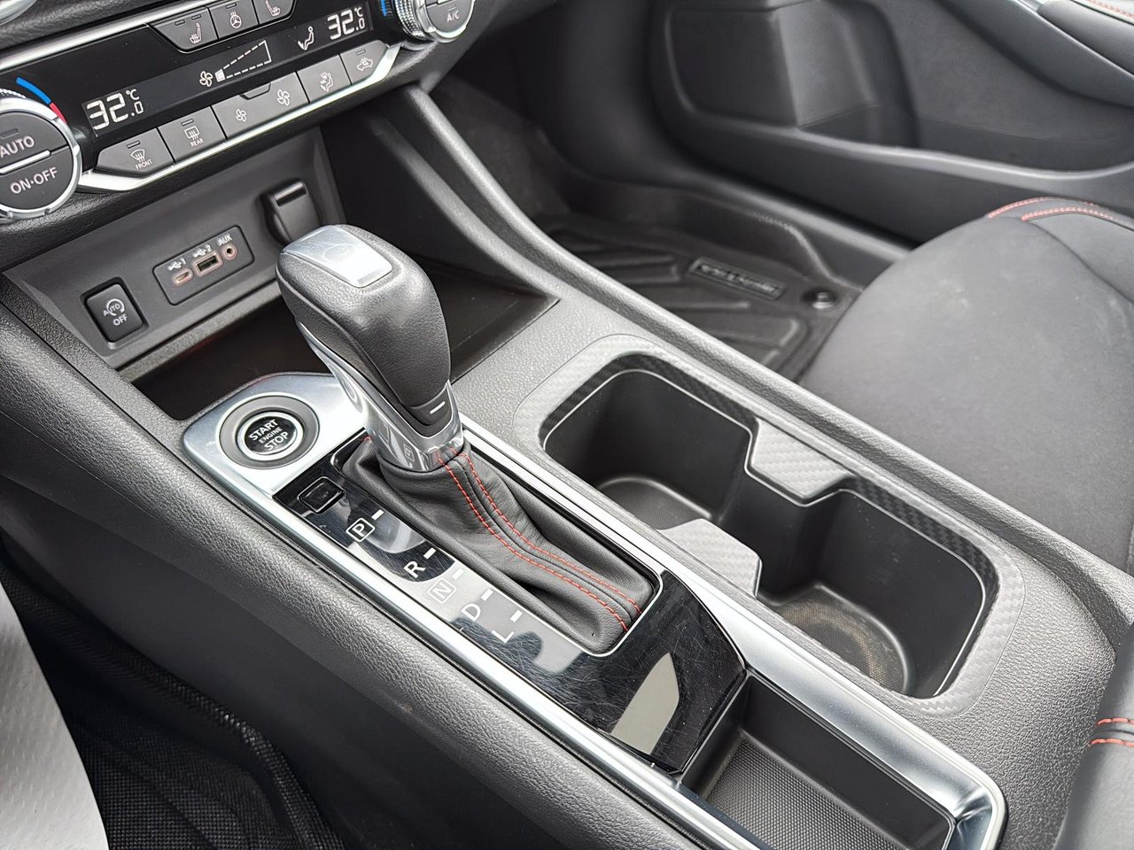 Nissan Sentra SR 2025-16