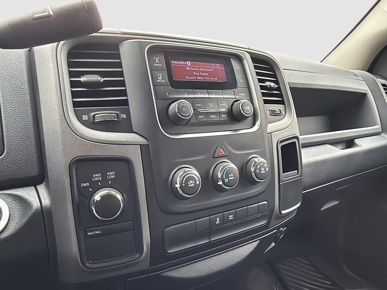 2018 Ram 1500 ST-16