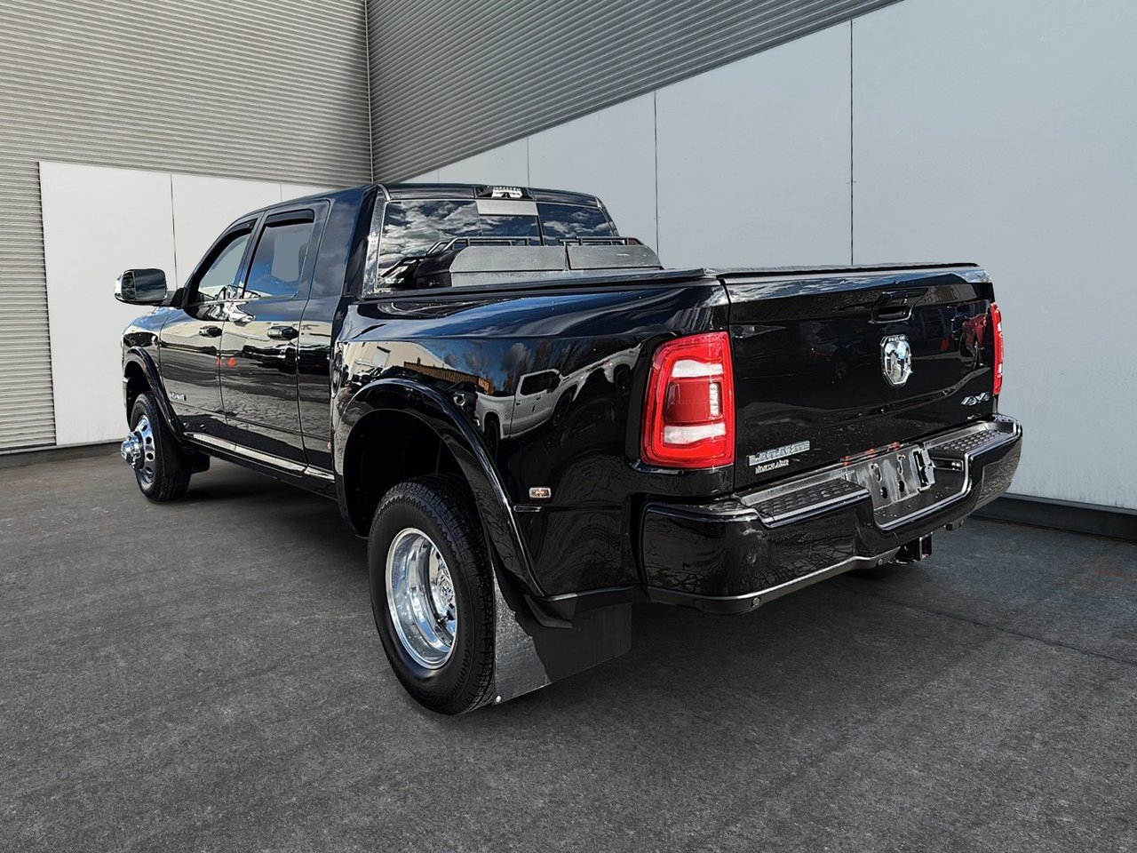 2022 Ram 3500 Laramie-3