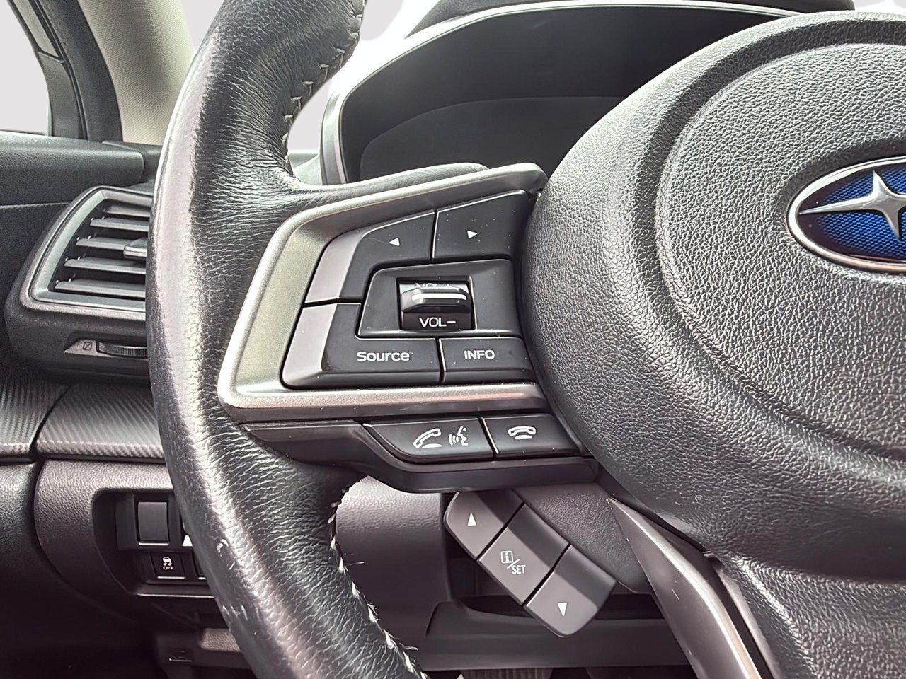 Subaru Impreza Touring 2021-14