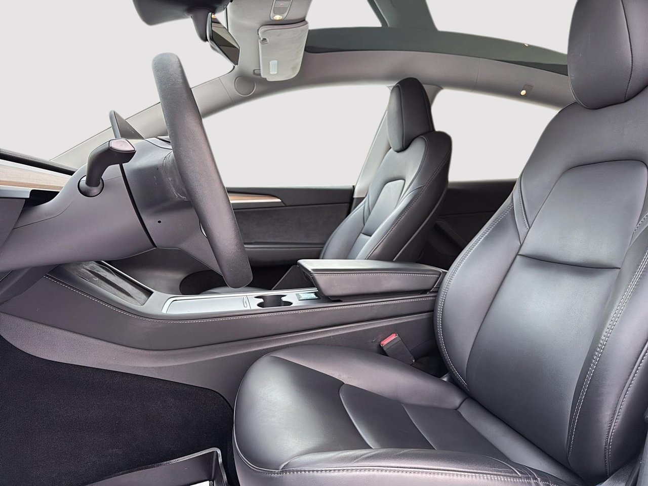 Tesla Model Y  2023-8