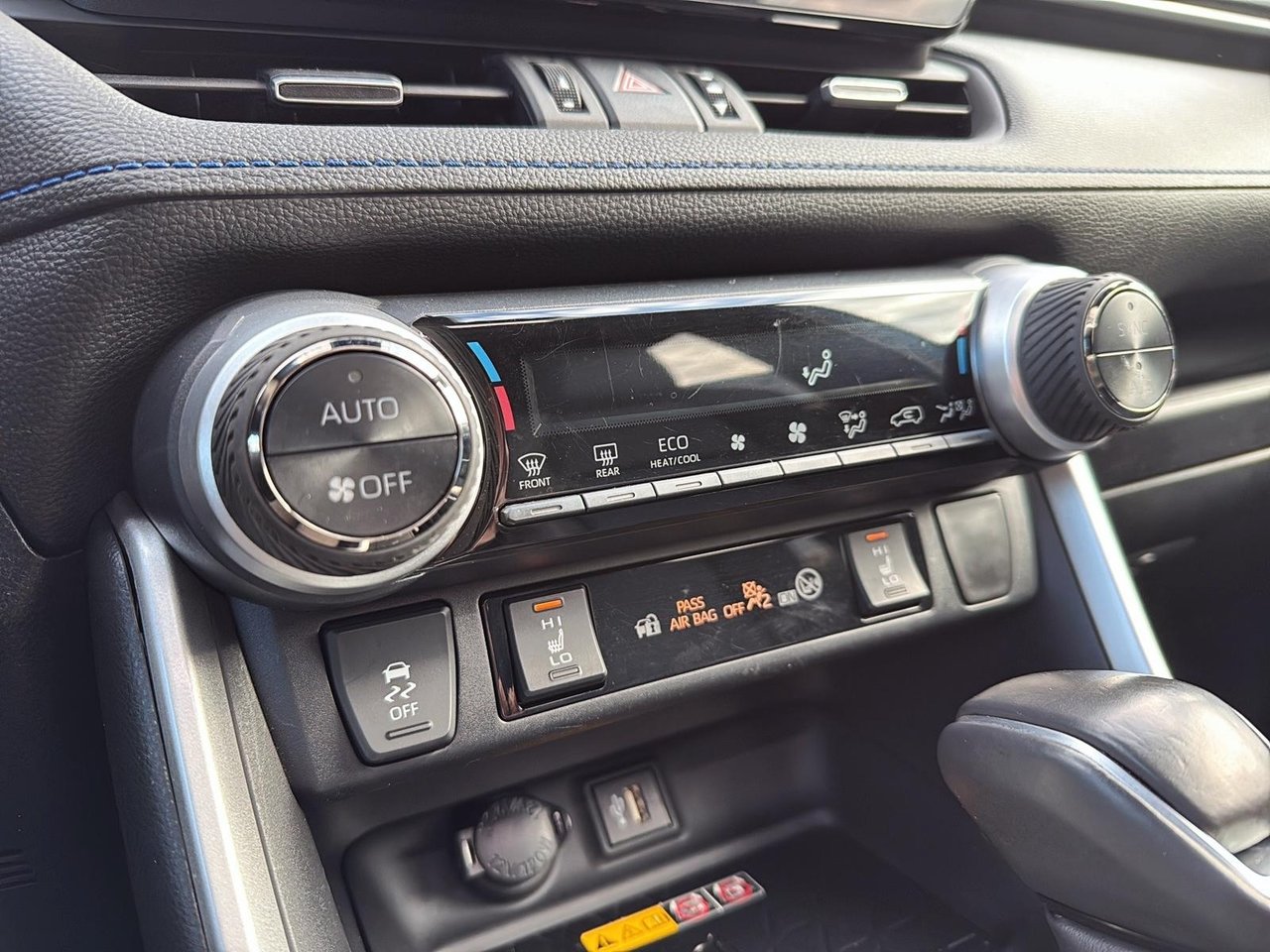 2024 Toyota RAV4 Hybrid XSE-16