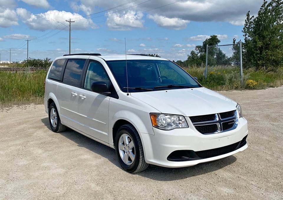  2012 Dodge Grand Caravan SXT FWD   