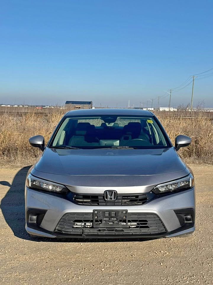 Silver 2022 Honda Civic Sedan Front-Wheel Drive Automatic