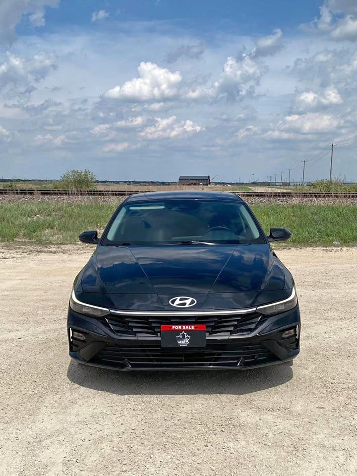 Black 2024 Hyundai Elantra Preferred FWD Sedan Automatic