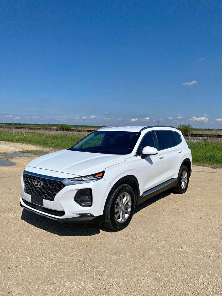White 2019 Hyundai Santa Fe SUV / Crossover Automatic