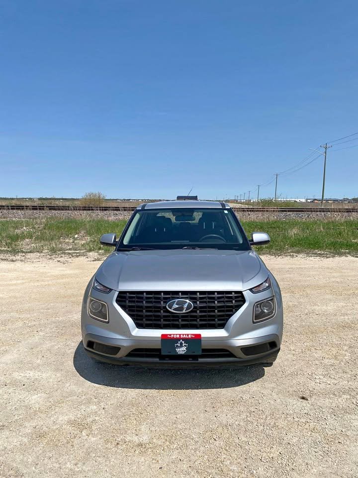 Silver 2020 Hyundai Venue SUV / Crossover Automatic