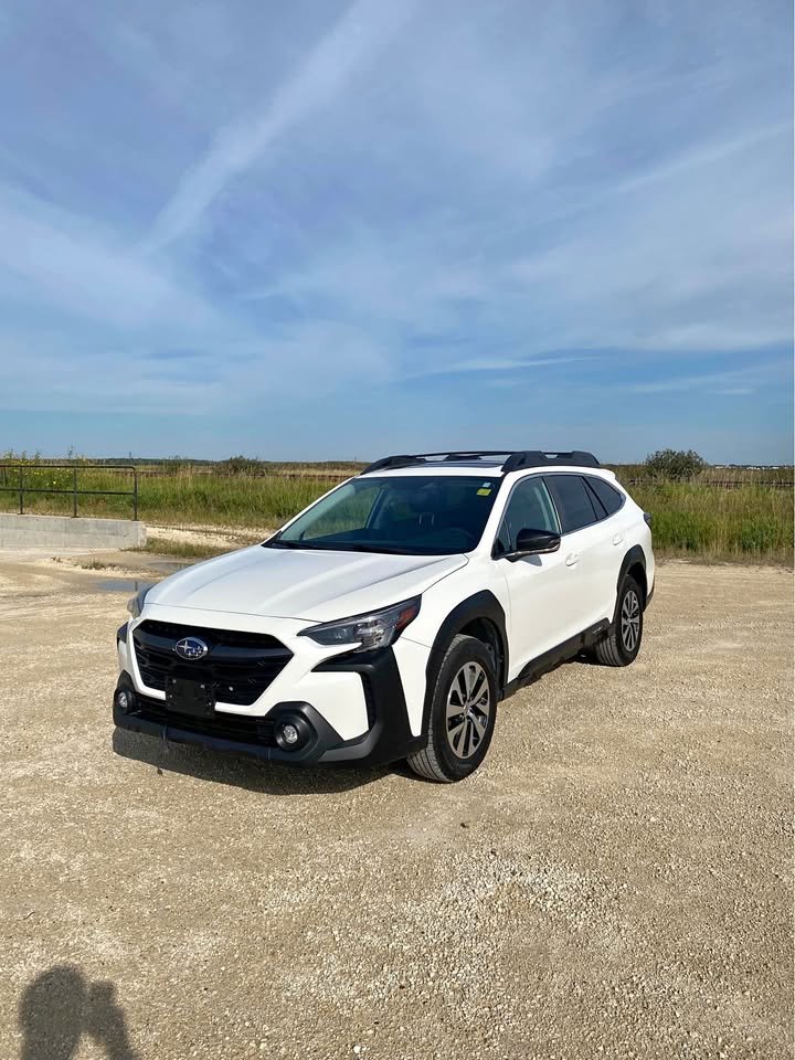 White 2023 Subaru Outback SUV / Crossover All-Wheel Drive Automatic