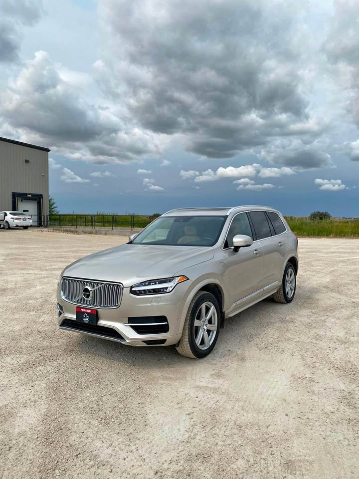  2016 Volvo XC90 Hybrid Plug-in T8 Inscription eAWD   