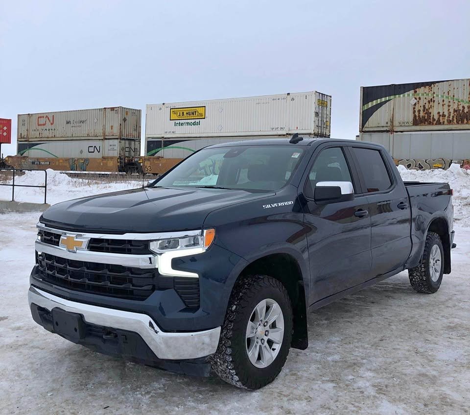 2023 Chevrolet Silverado 1500 LT Crew Cab 4WD