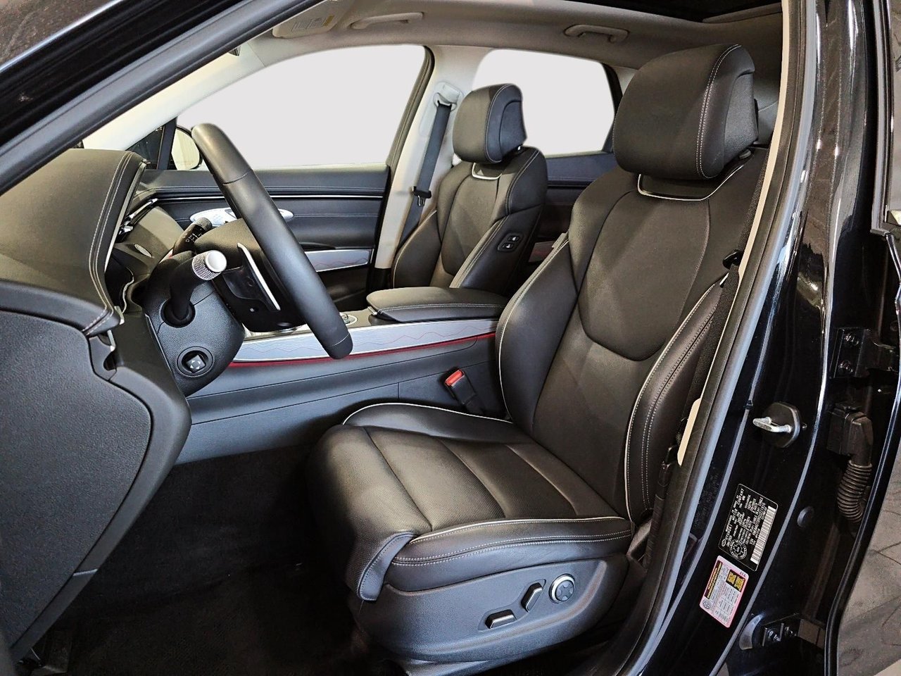 Genesis GV70 2025