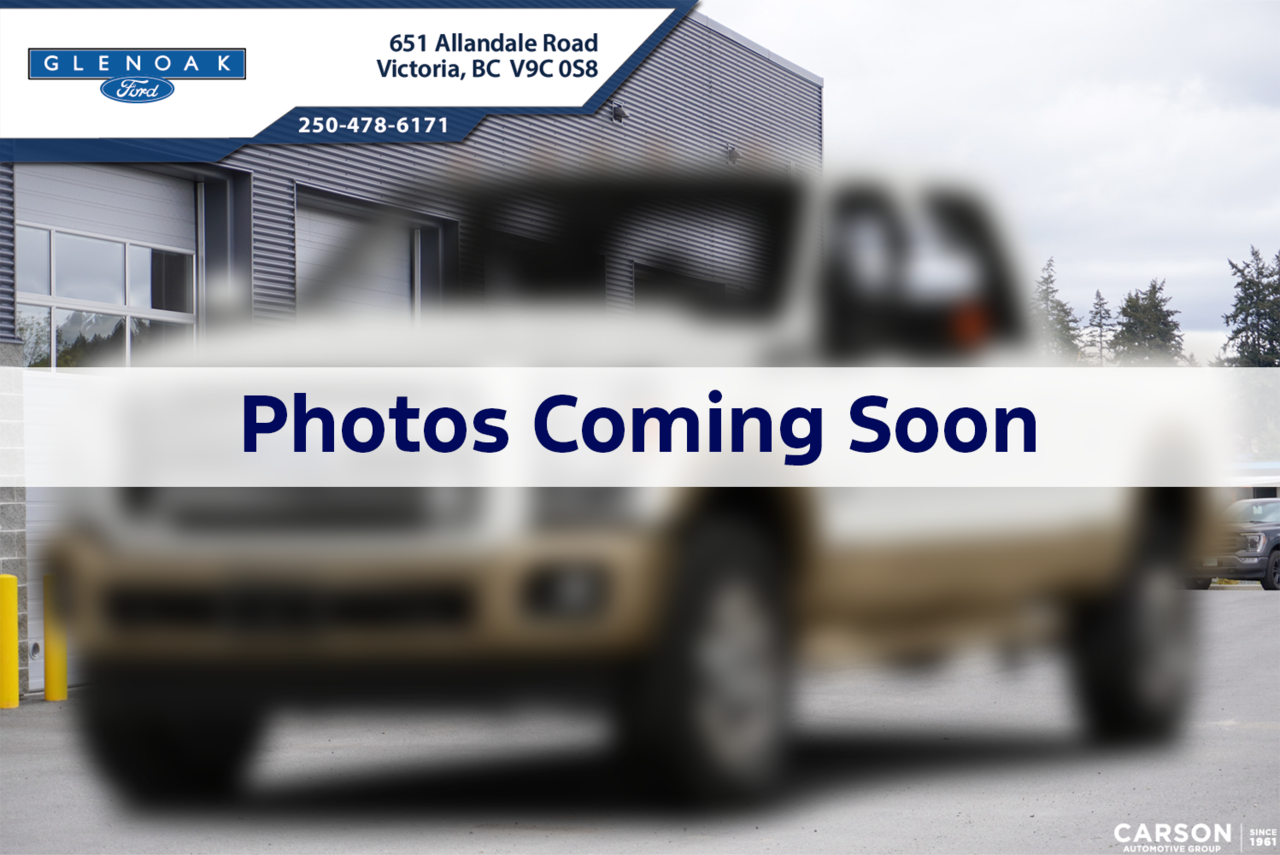 White 2016 Ford F-350 Super Duty Pickup Truck Four-Wheel Drive 6-Speed Automatic