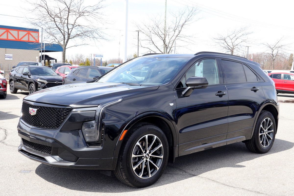 Cadillac XT4 Sport AWD 2024