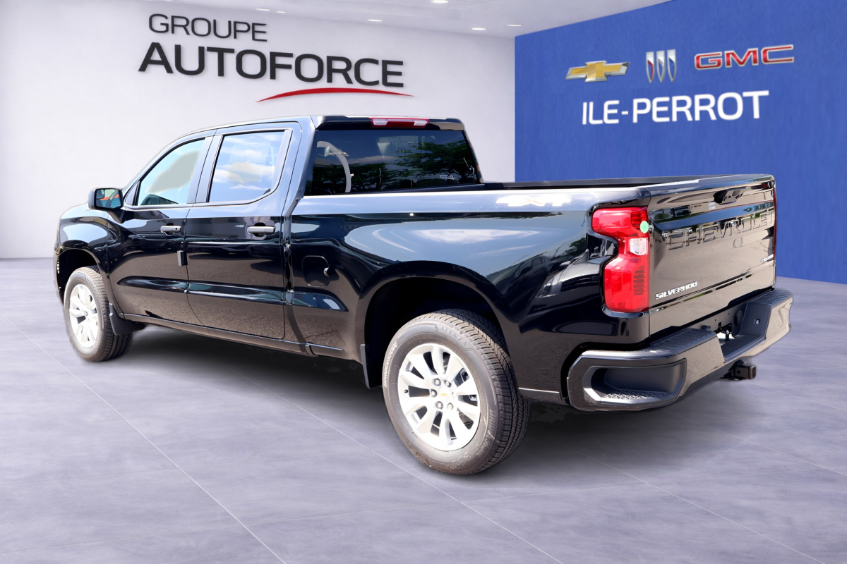 Chevrolet Silverado 1500 LTD 2026