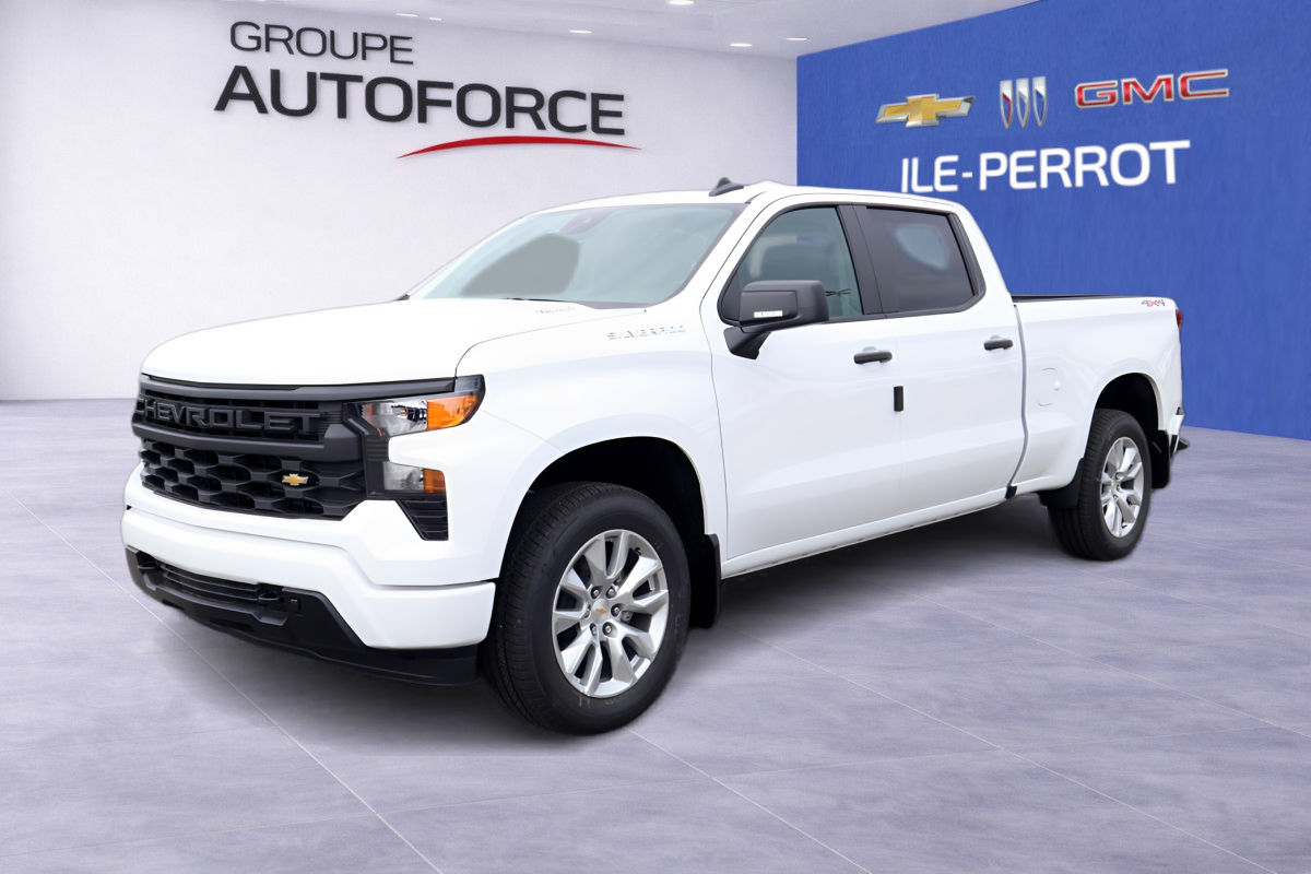 Summit White 2026 Chevrolet Silverado 1500 Pickup Truck Four-Wheel Drive Automatic