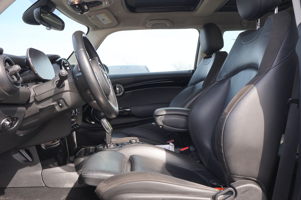 2022 MINI Cooper SE 2-Door Hatchback FWD