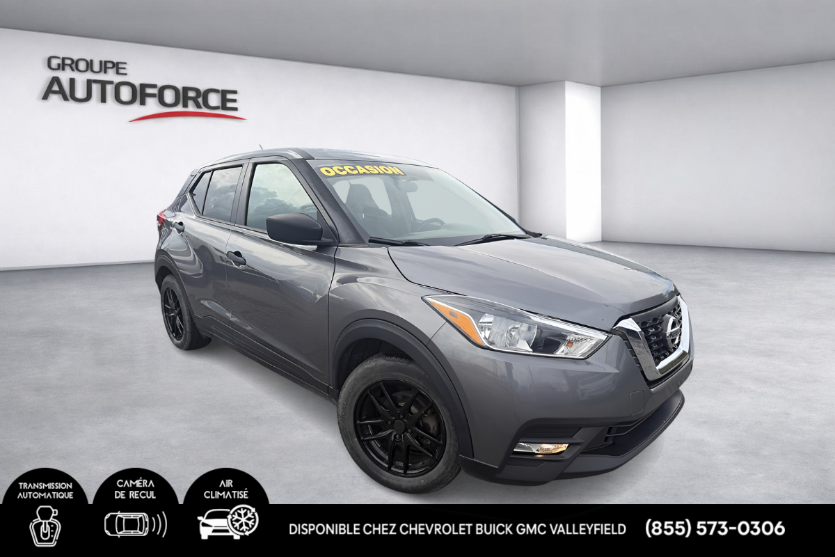 Gray 2019 Nissan Kicks Automatic