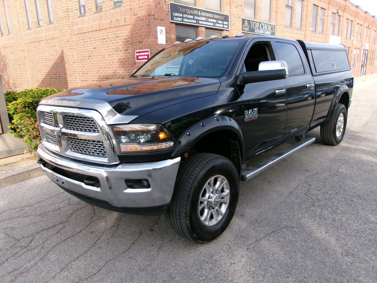 2015 RAM 3500 Laramie Crew Cab LB 4WD