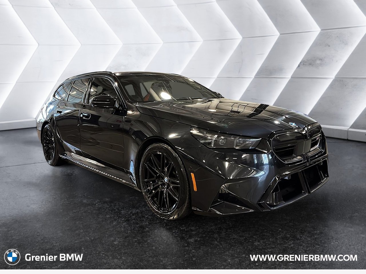 2025 BMW M5 Touring AWD